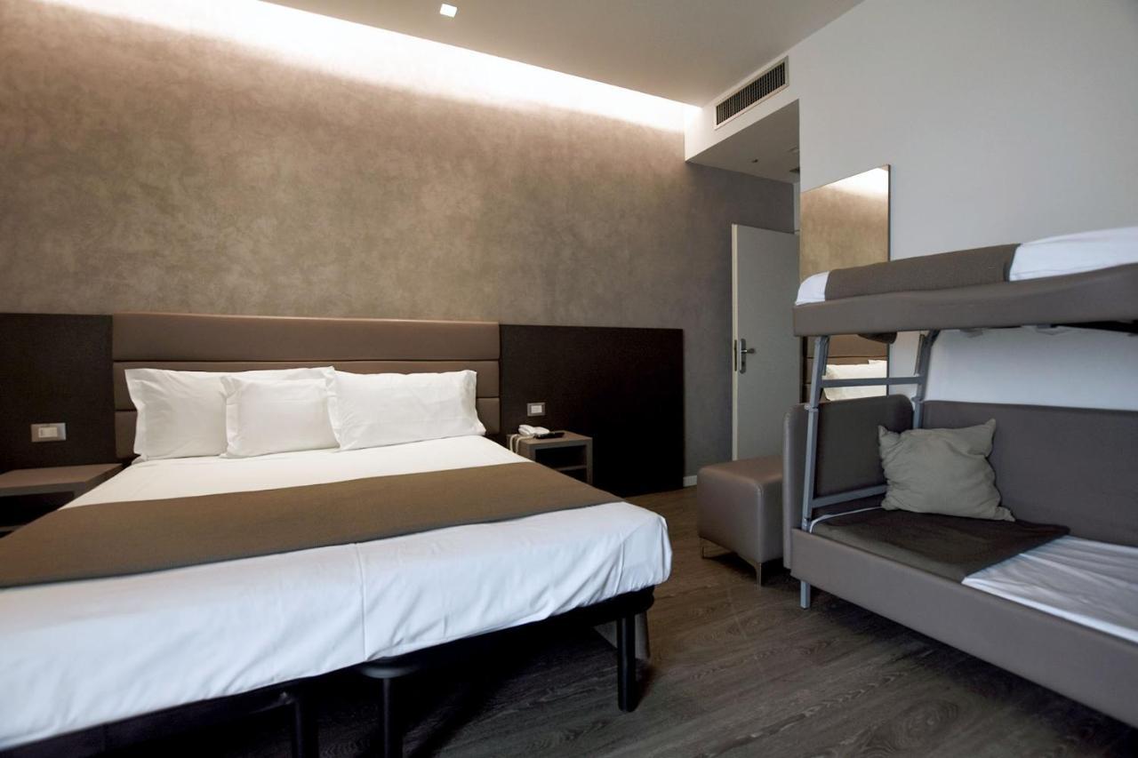 Hotel Aurora Rimini Esterno foto