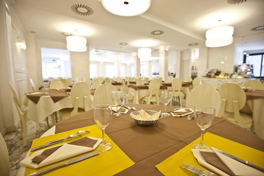 Hotel Aurora Rimini Esterno foto