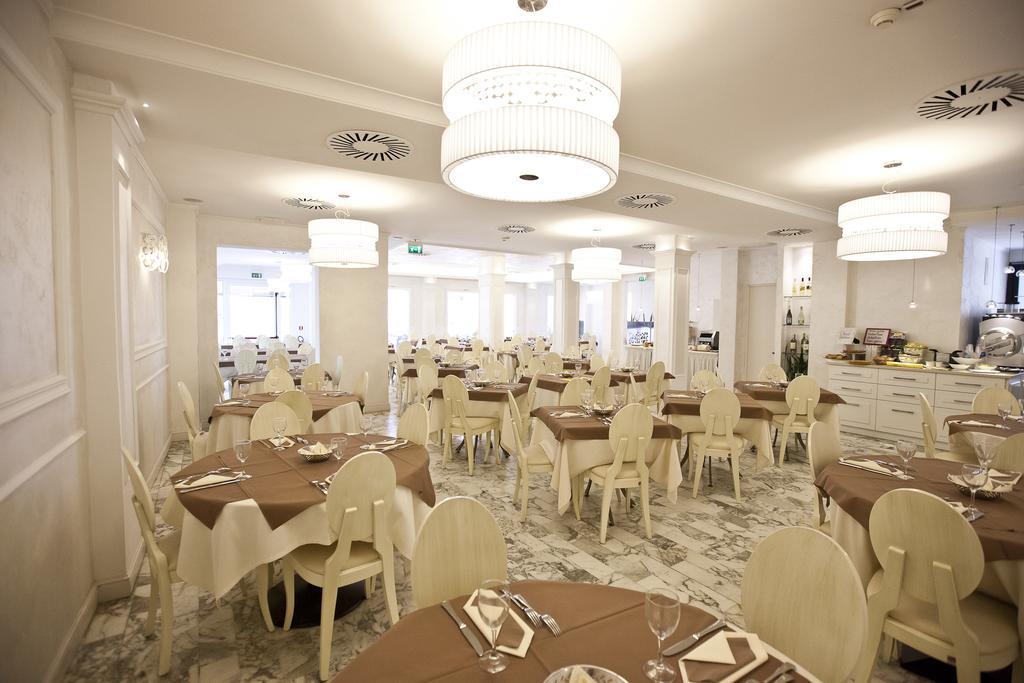 Hotel Aurora Rimini Esterno foto